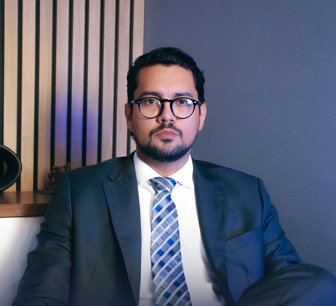 Dr. Marcelo Carvalho